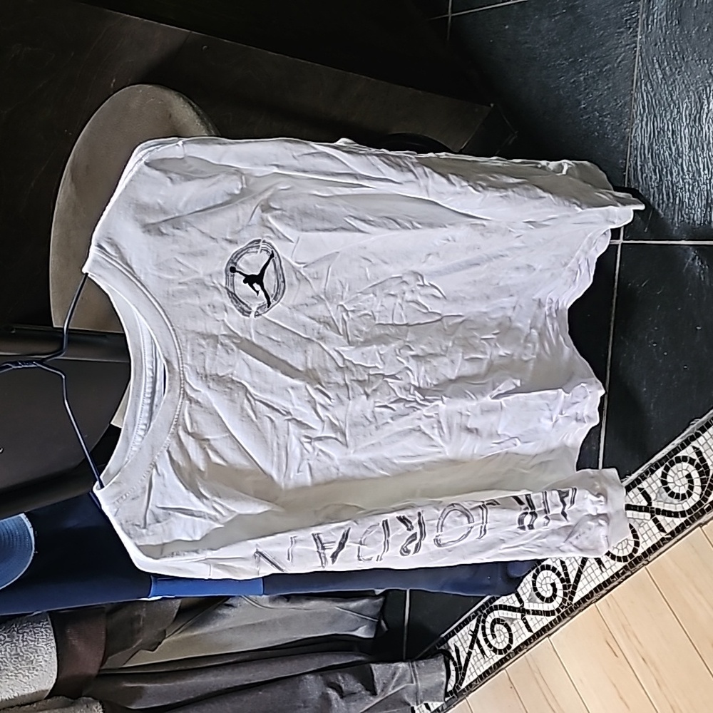 Jordan long sleeve shirt
